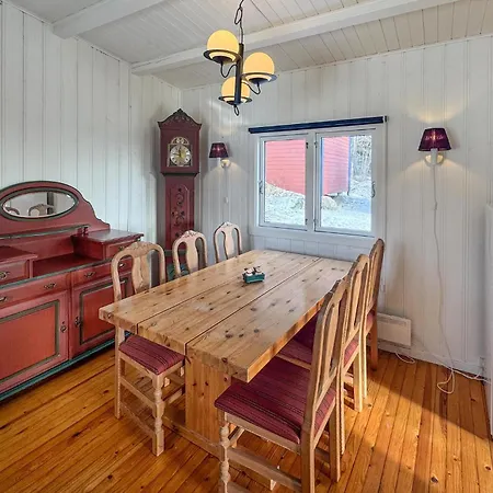2 Bedroom Lovely In Enebakk *