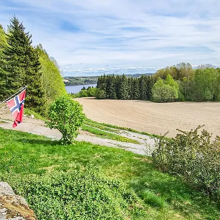2 Bedroom Lovely In Enebakk