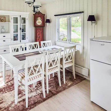 2 Bedroom Lovely In Enebakk *