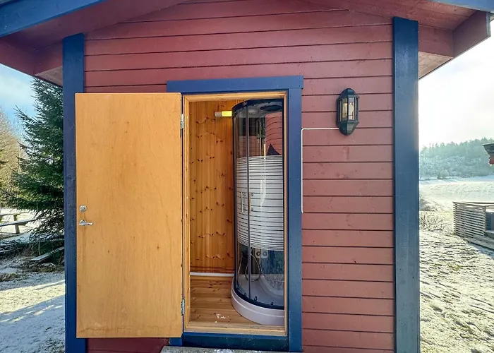 Holiday home 2 Bedroom Lovely In Enebakk