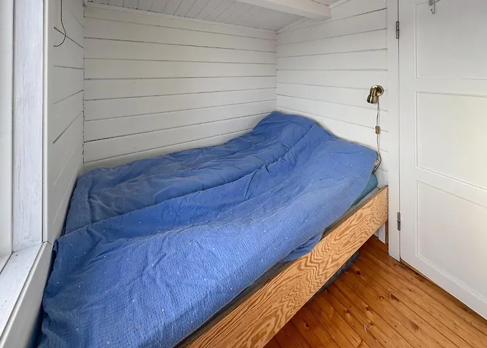 2 Bedroom Lovely In Enebakk