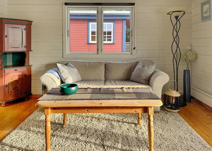 2 Bedroom Lovely In Enebakk Holiday home *